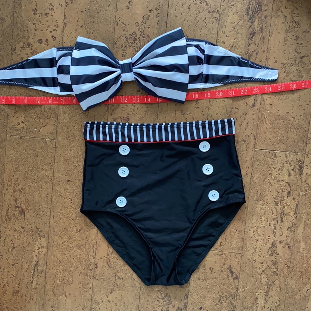 Amazing Bikini - Picture 8 of 11